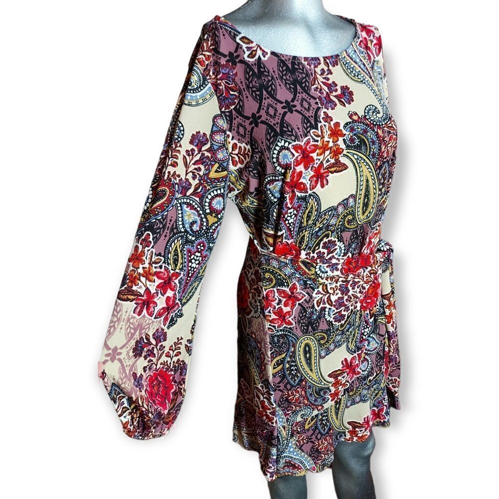 🌼4/$30 🌸 Bright Pink Paisley Faux Wrap Top | Ruffle Hem | Long Sleeve | Size L